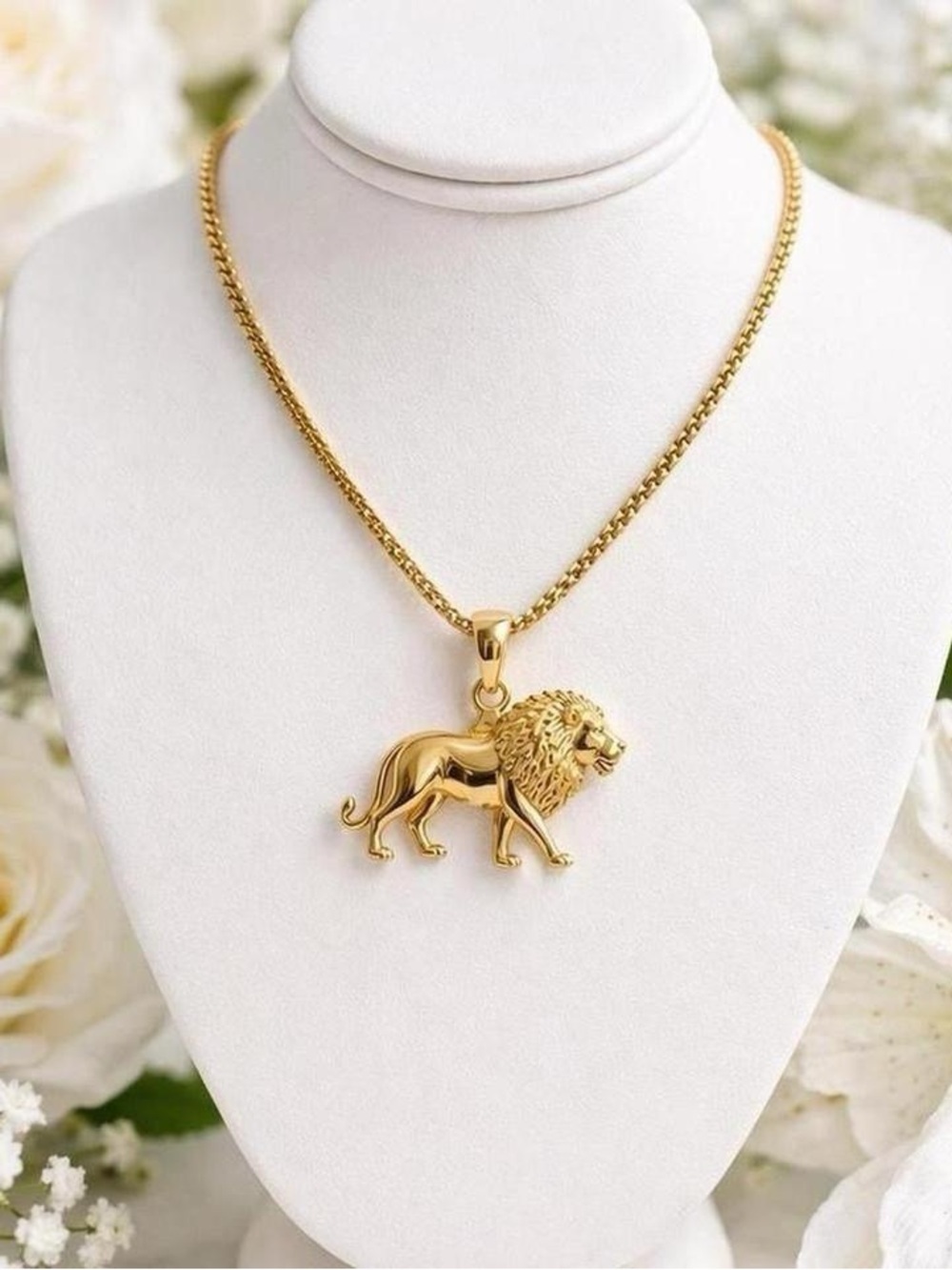 Gold Lion Pendant Necklace - Elegant Women's Jewelry